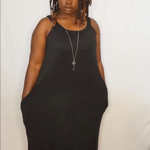 Simply black maxi - Picture 3 of 3